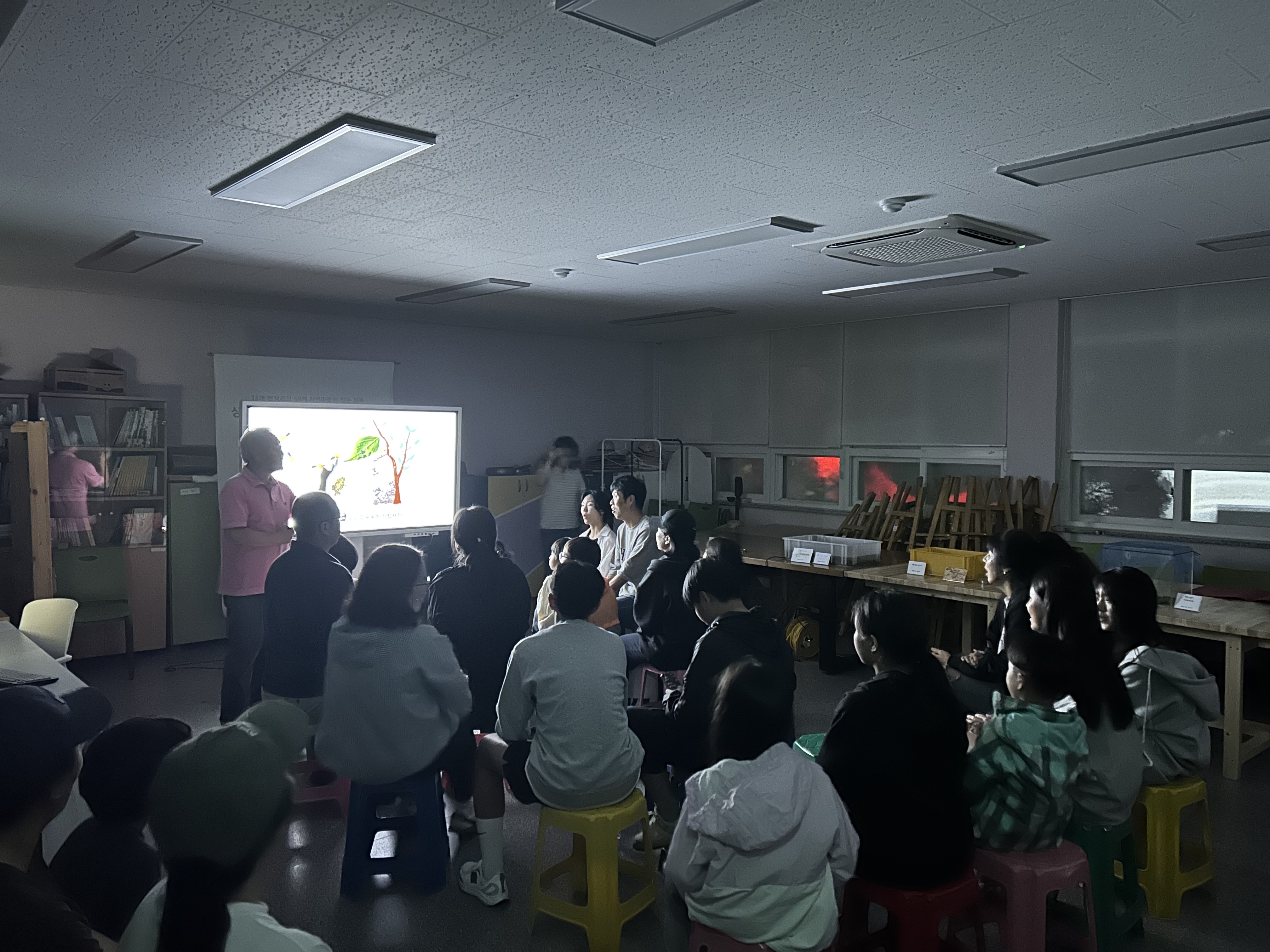 5. 교육협력담당관_애반딧불이 300여 마리가 눈앞에서 반짝반짝 (2).jpg