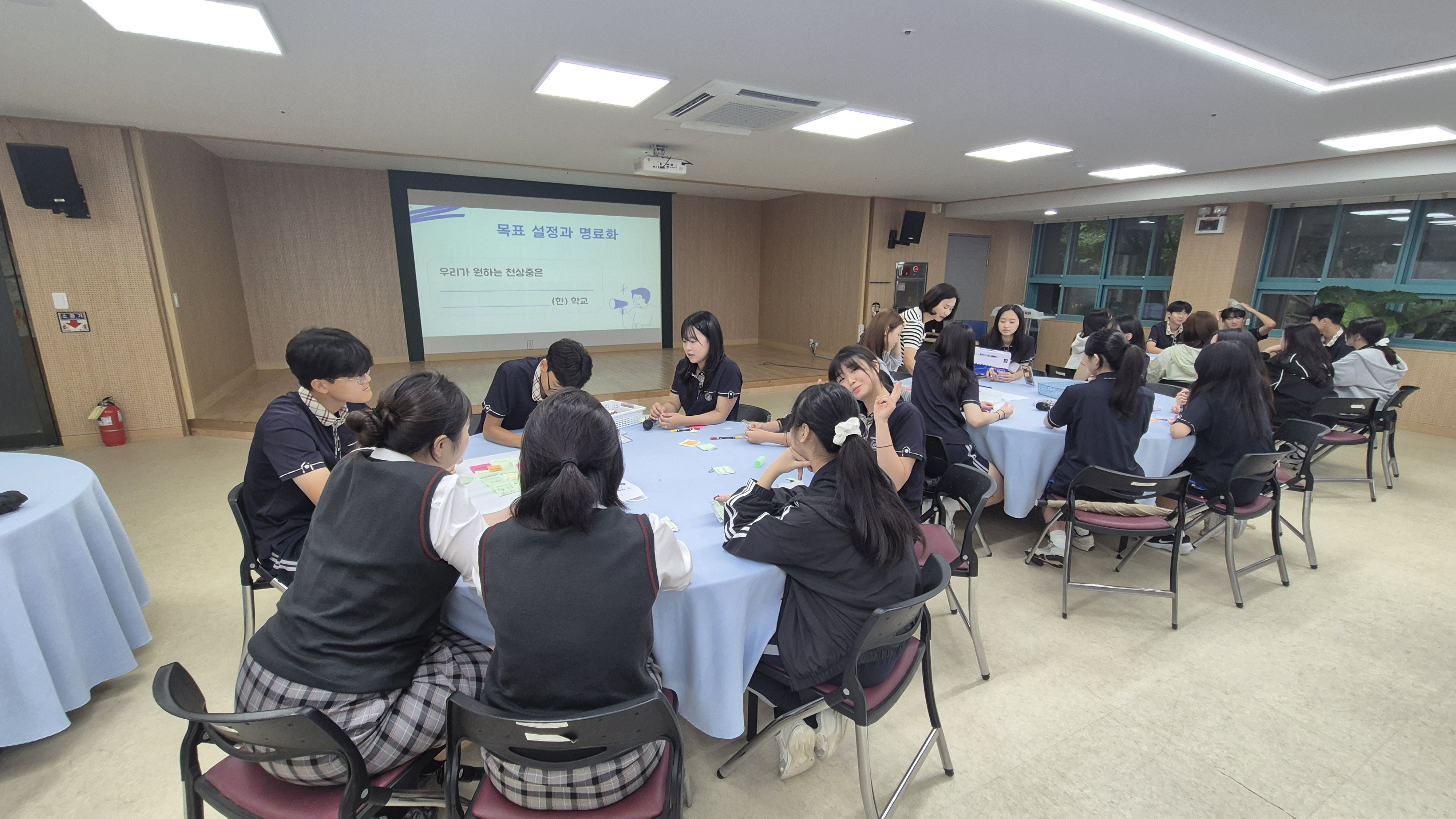 9. 천상중, 학생자치회 중심 ‘지도력 캠프’ 운영 (2).jpg