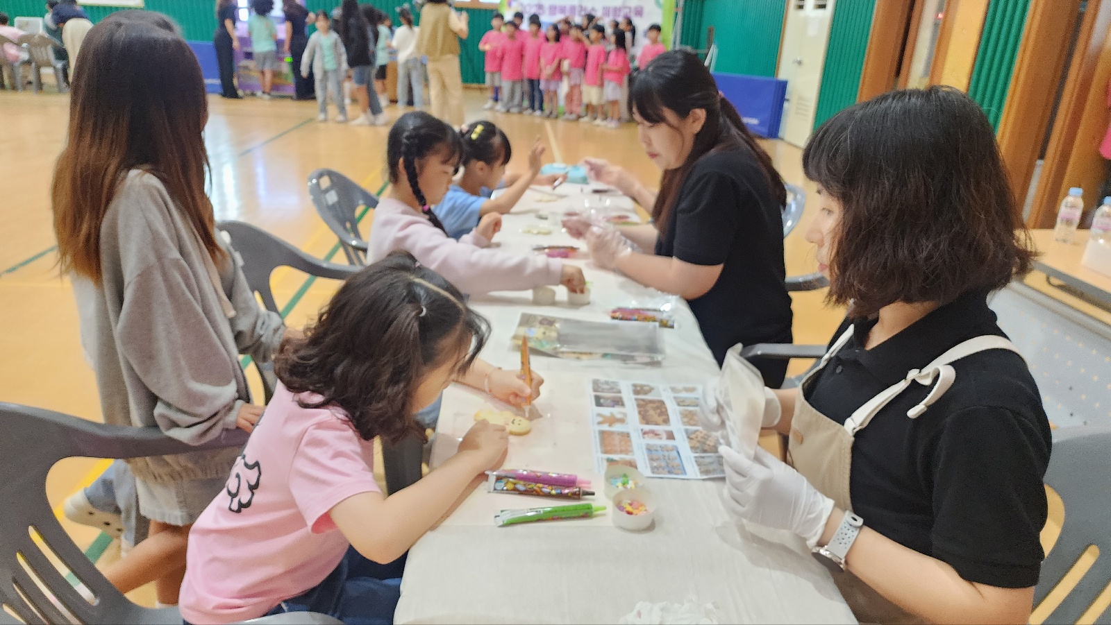 7. 울산중앙초등학교는 15일 교내에서 '꿈꾸잡, 진로체험의 날' 행사를 열었다 (2).jpg