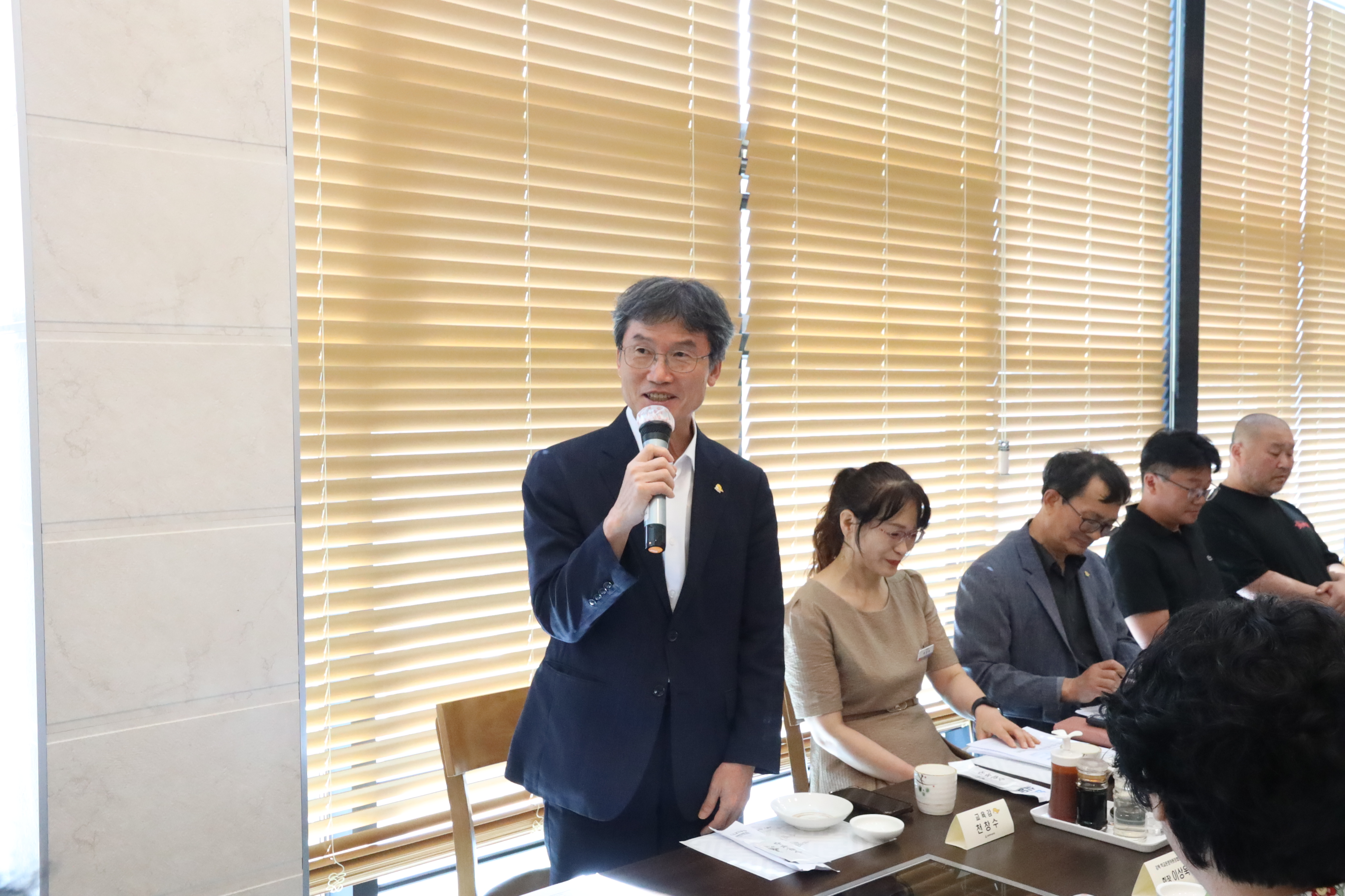 3. 학교운영위원장과 함께 울산교육 발전 방안 모색 (1).JPG