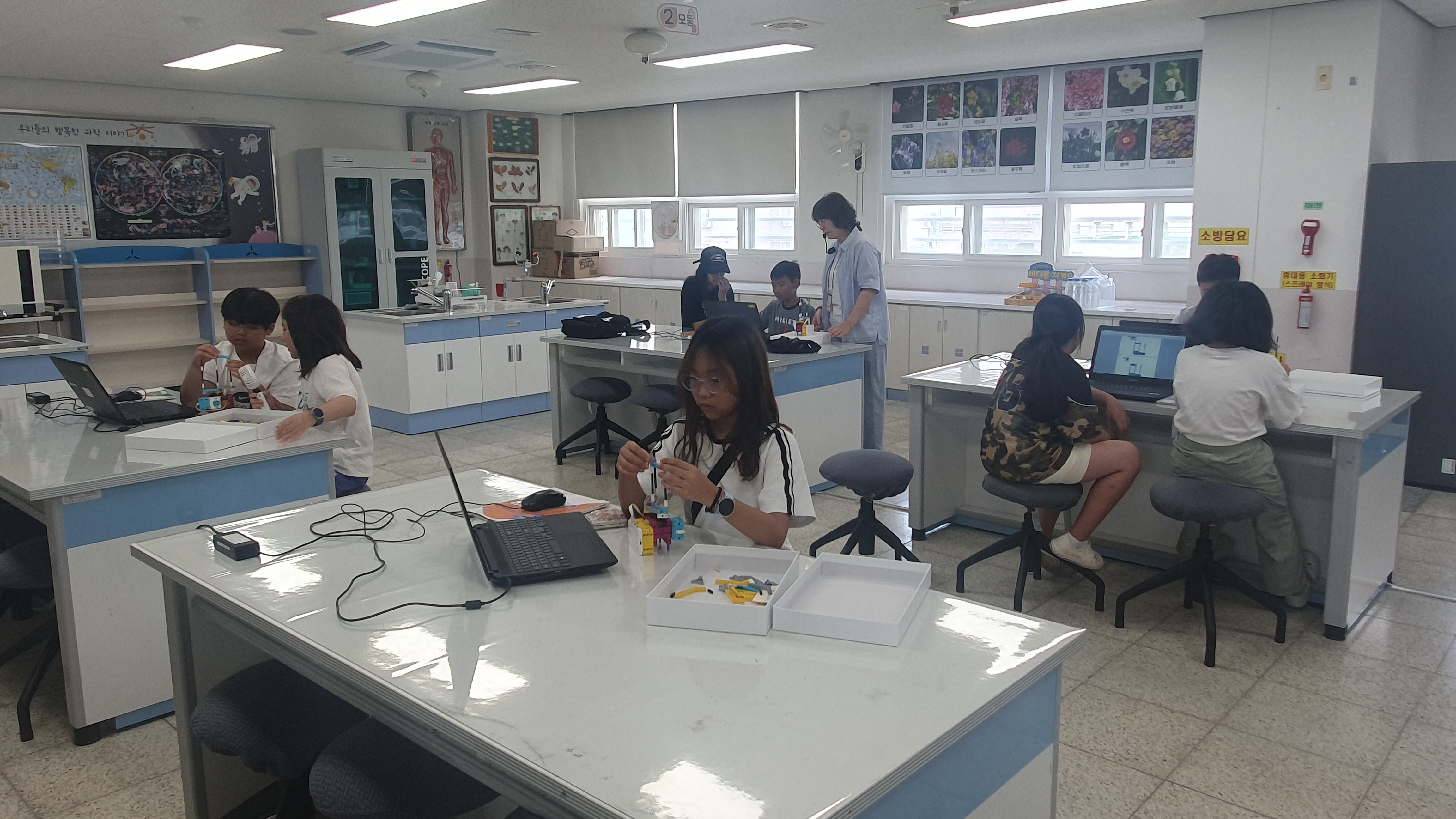 5. 성동초, 융합형 과학 활동으로 과학적 사고력 키워 (4).jpg