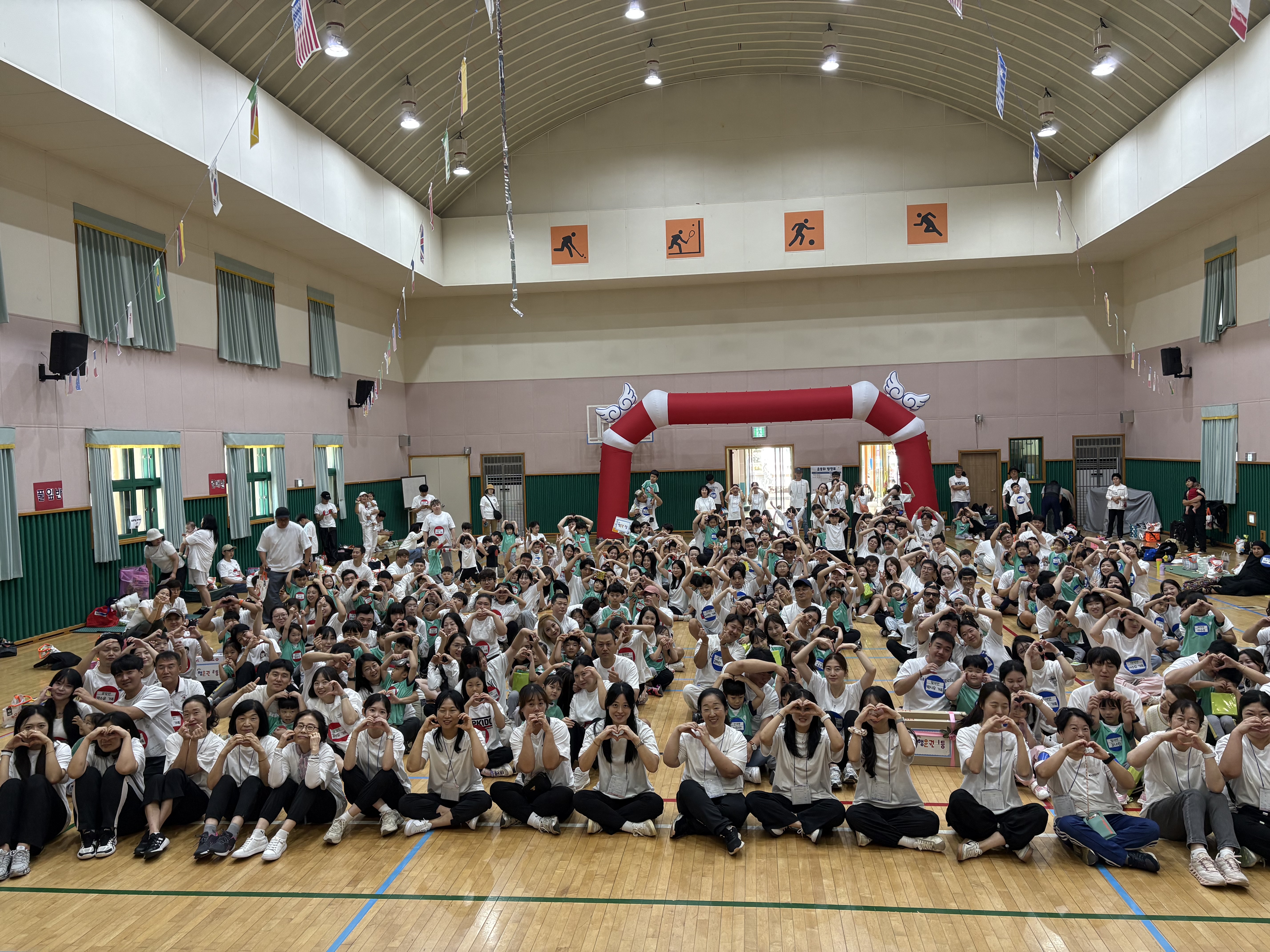 울산 유치원들, 가족과 함께하는 운동회 열어(꽃바위) (3).jpg