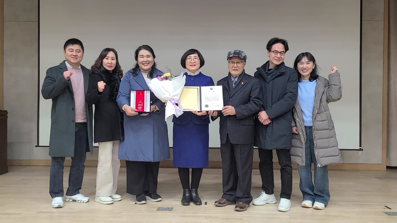 9 [신정초] 전국 아름다운학교 공모전 최우수상 (2).jpg