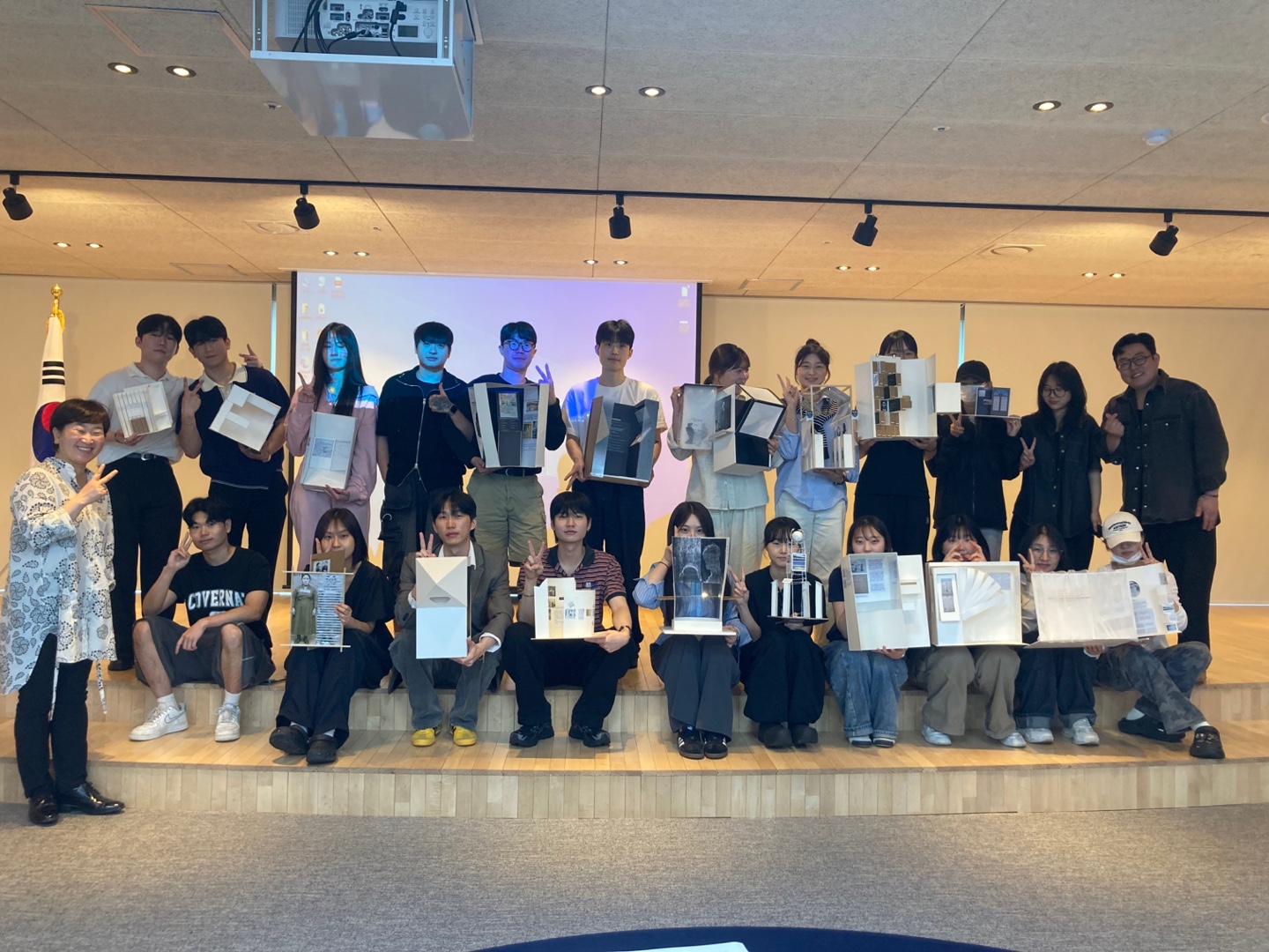 4. 울산교육디지털박물관-울산대학교 라이즈사업단 역사기록 디자인 업무협약.jpg