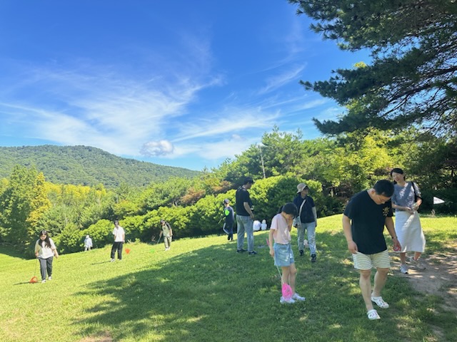5. “여름방학, 가족과 숲에서 배우는 특별한 하루” (2).jpg