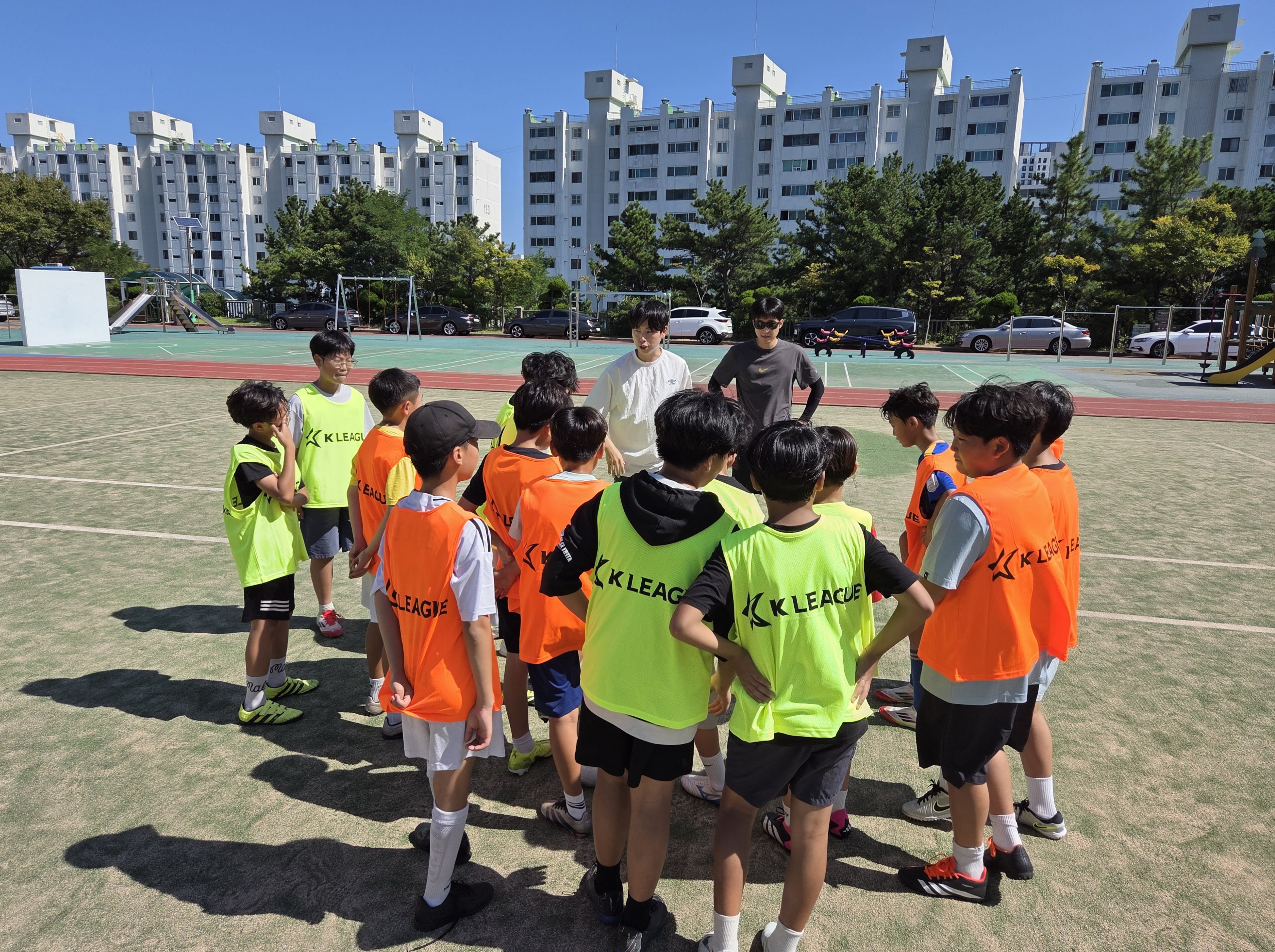 7. 녹수초, ‘K리그 어린이 축구교실’ 운영 (2).jpg