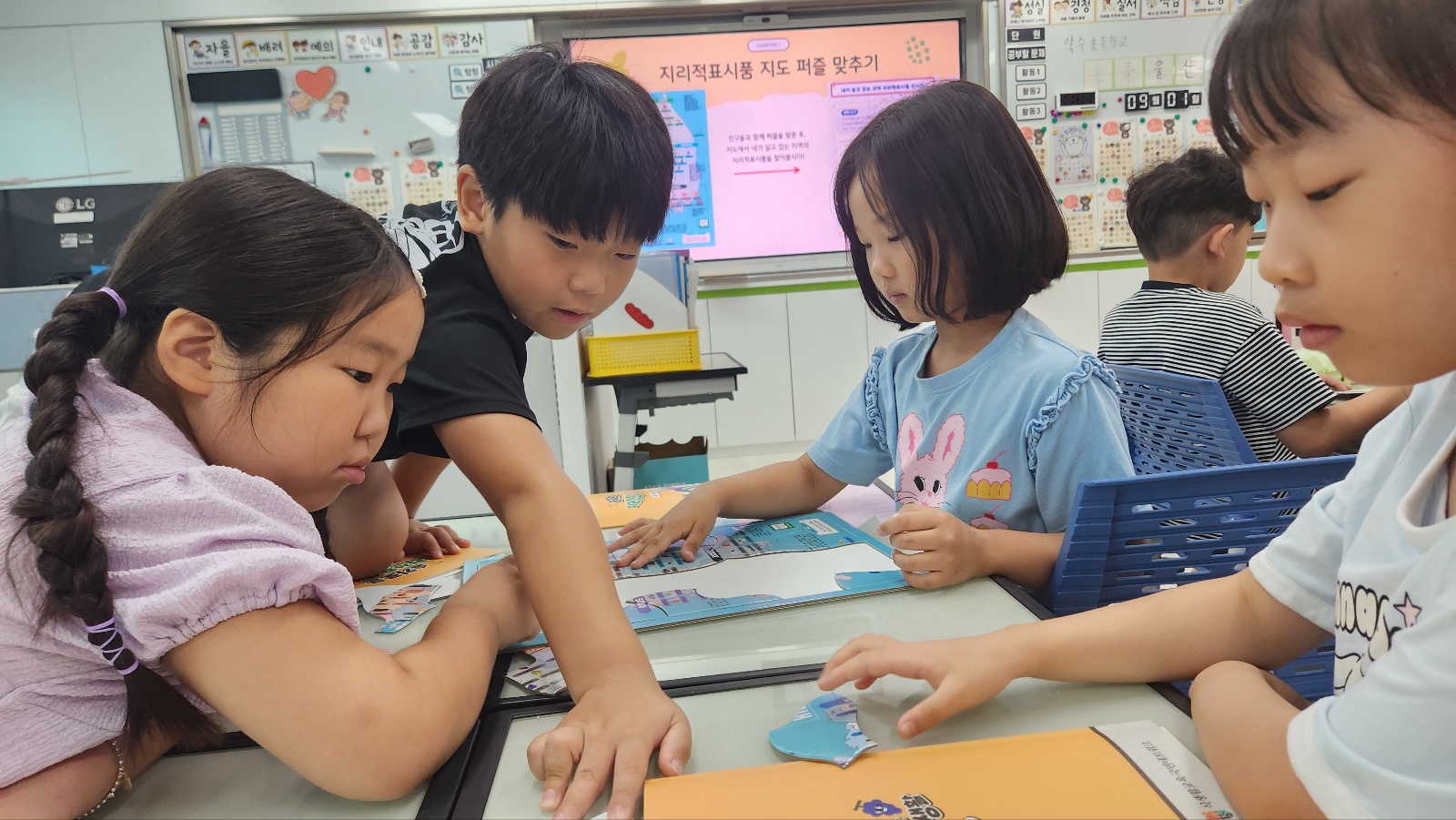 8. 약수초, ‘우리 농산물로 지구를 살려요’ 식생활 교육 (2).jpg