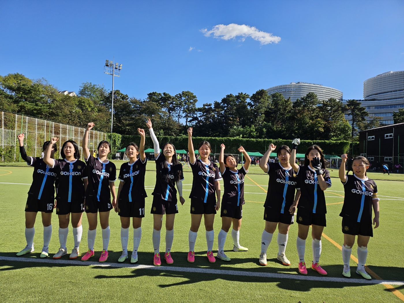 추가1 [체육예술건강과] 전국학교스포츠클럽축전 메달 18개 (10).jpg