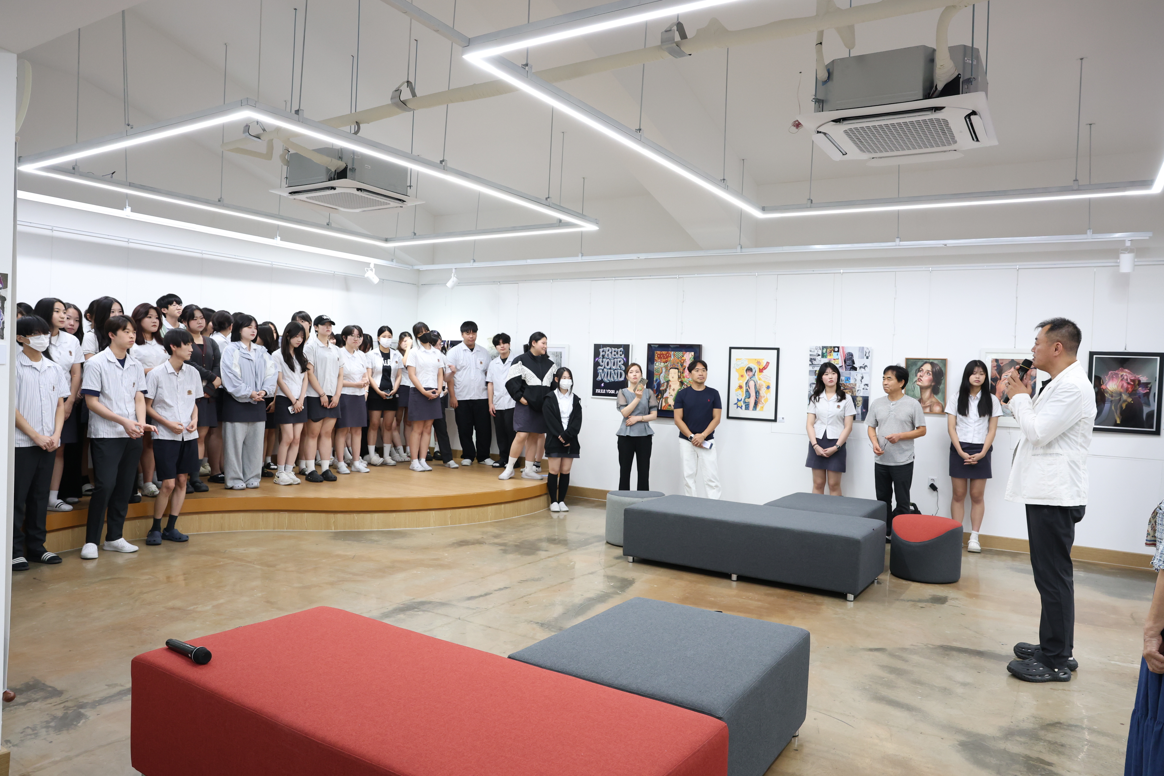 9. 울산예술고, 제26회 정기미술 전시회 개최 (2).JPG