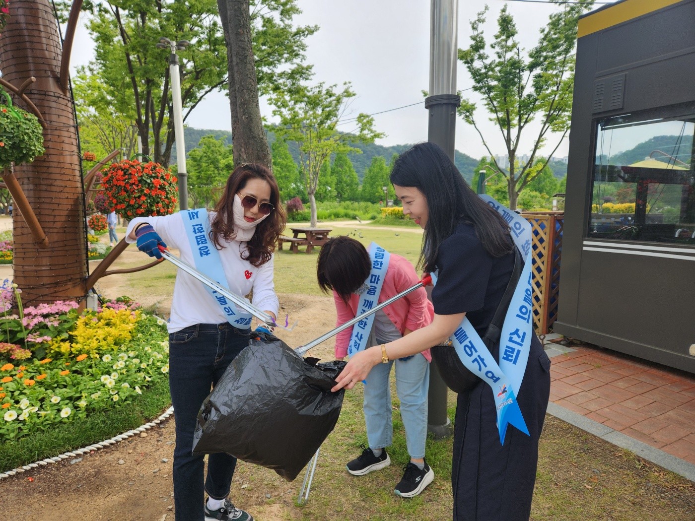 5. ‘청렴한 걸음, 깨끗한 세상’ (1).jpg