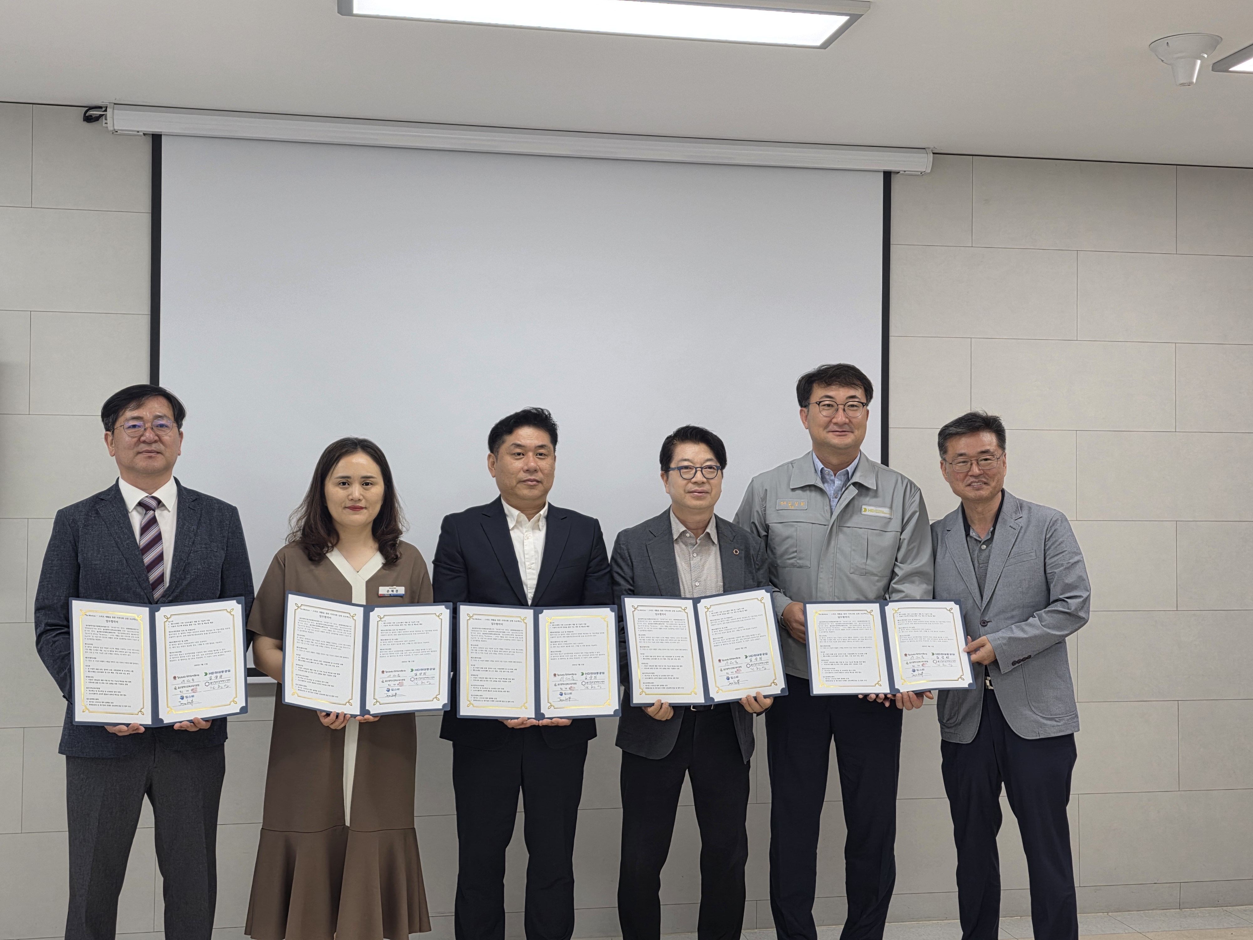 3. 강북교육지원청, 스마트 재활로 장애학생 자립 도와 (1).jpg