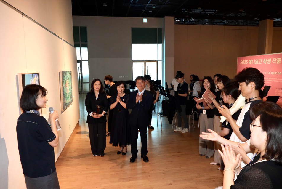 7. 울산애니원고, ‘학생 작품 전시회’로 만화 재해석 (3).jpg