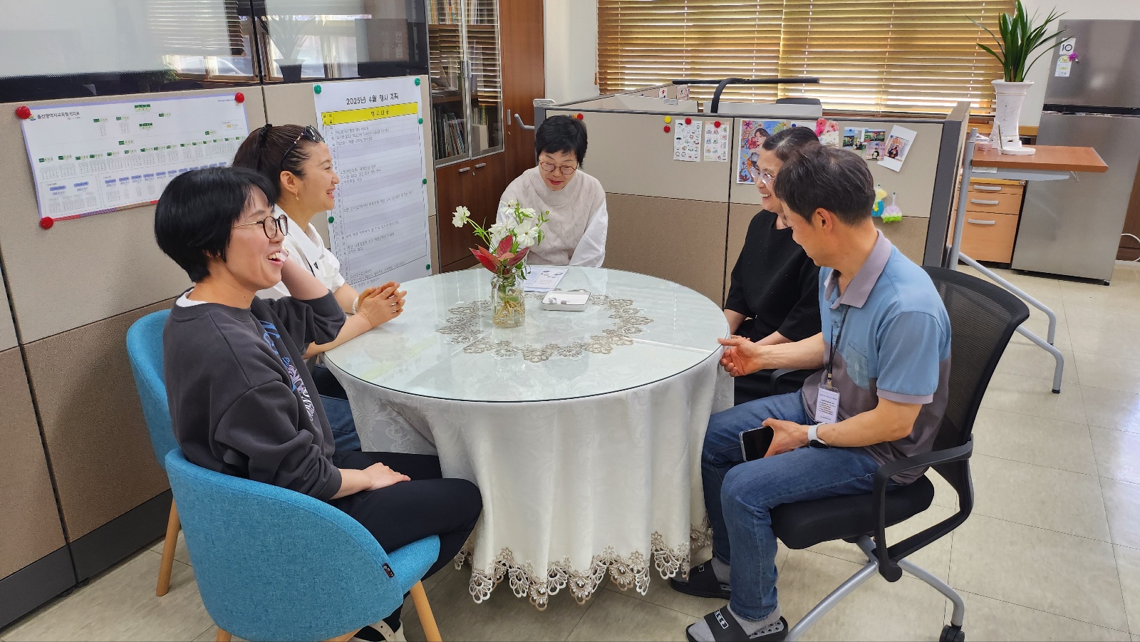강북지원청, 이음단 초중학교 방문 첫 만남 현장 지원 (1).jpg