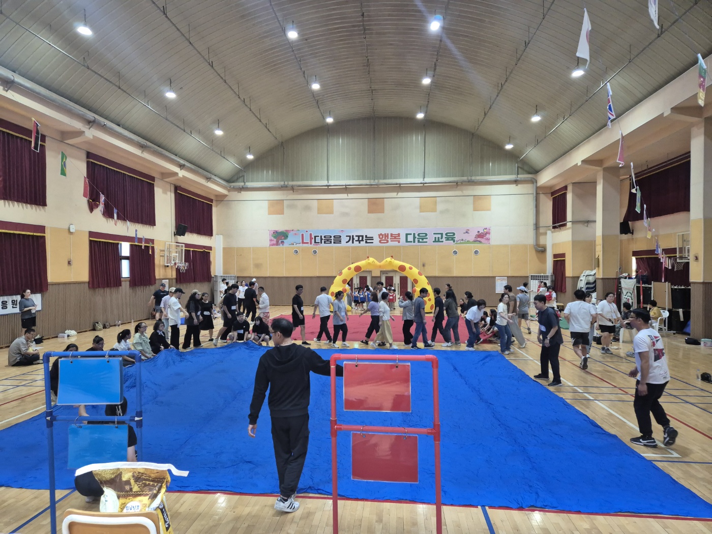 6. (다운초병설)다운초병설‧강동유치원, 가족 운동회 열어 (3).jpg