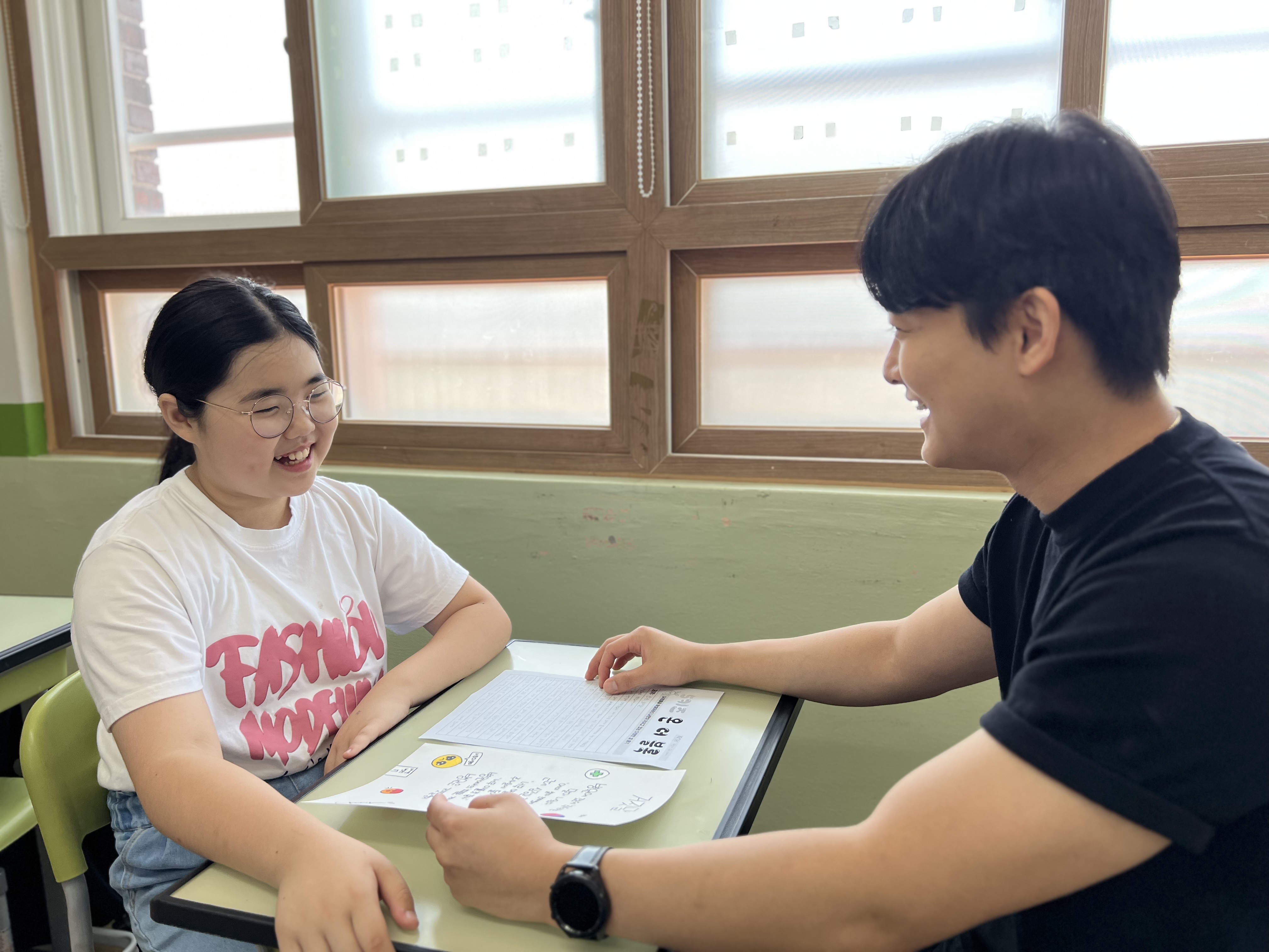 1. 계절을 노래하고, 마음을 안아주는 학생 시인 (5).jpg