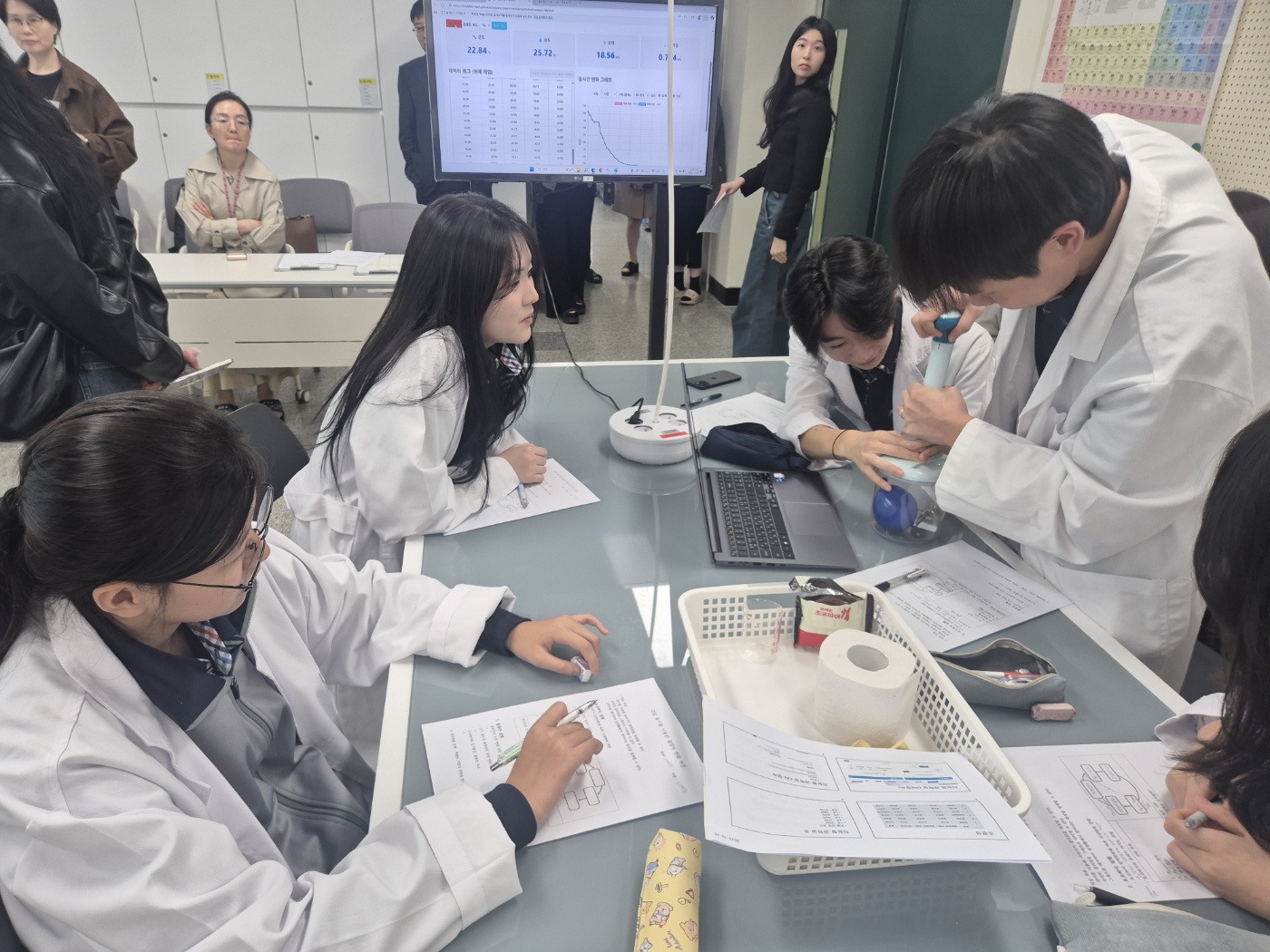 3. 울산교육청은 29일 호계고등학교에서 '자능형 과학실 온(ON)' 디지털 과학 공개수업을 열었다 (2).jpg