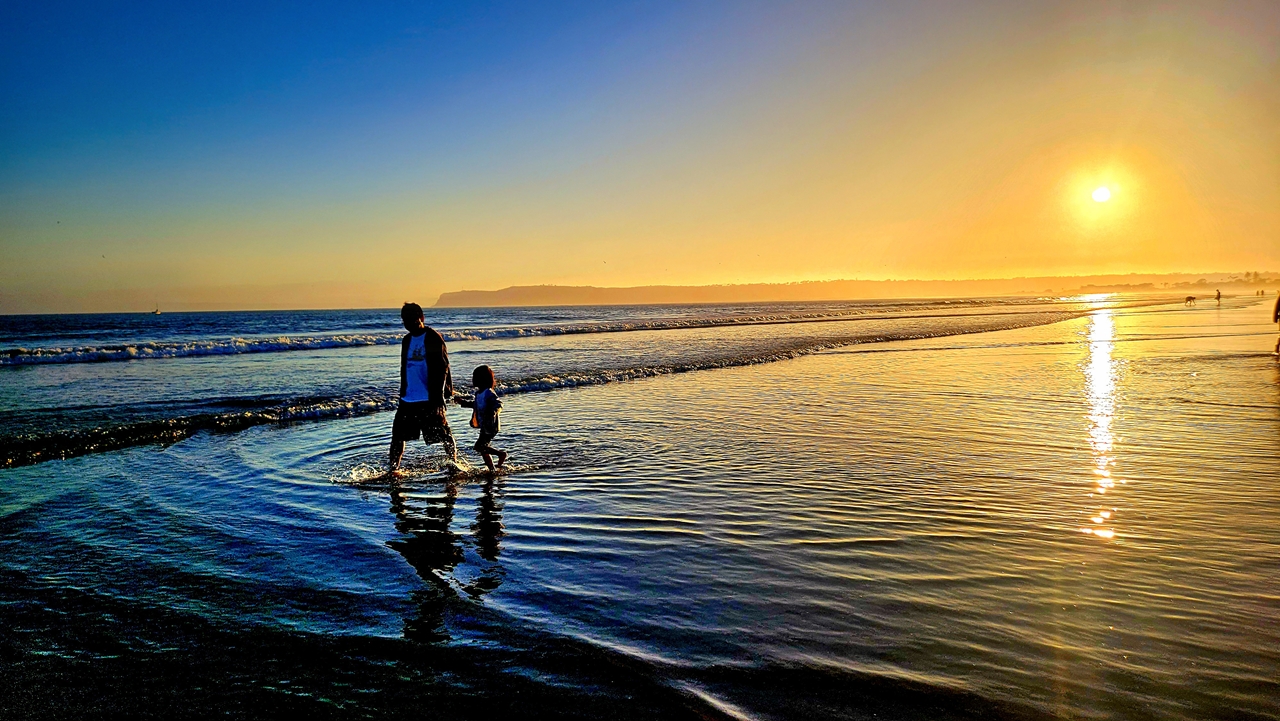 7. 울산초등사진교육연구회 제27회 회원전 작품(김동자-Querencia).jpg