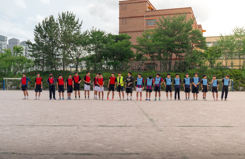 천상중, 학생자치회 주도로 축구 경기 (3).jpg